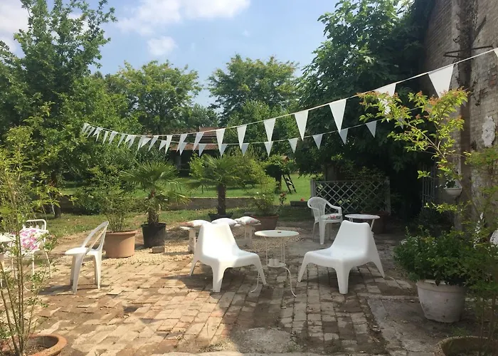 Bed & Breakfast Pacchioni 3*